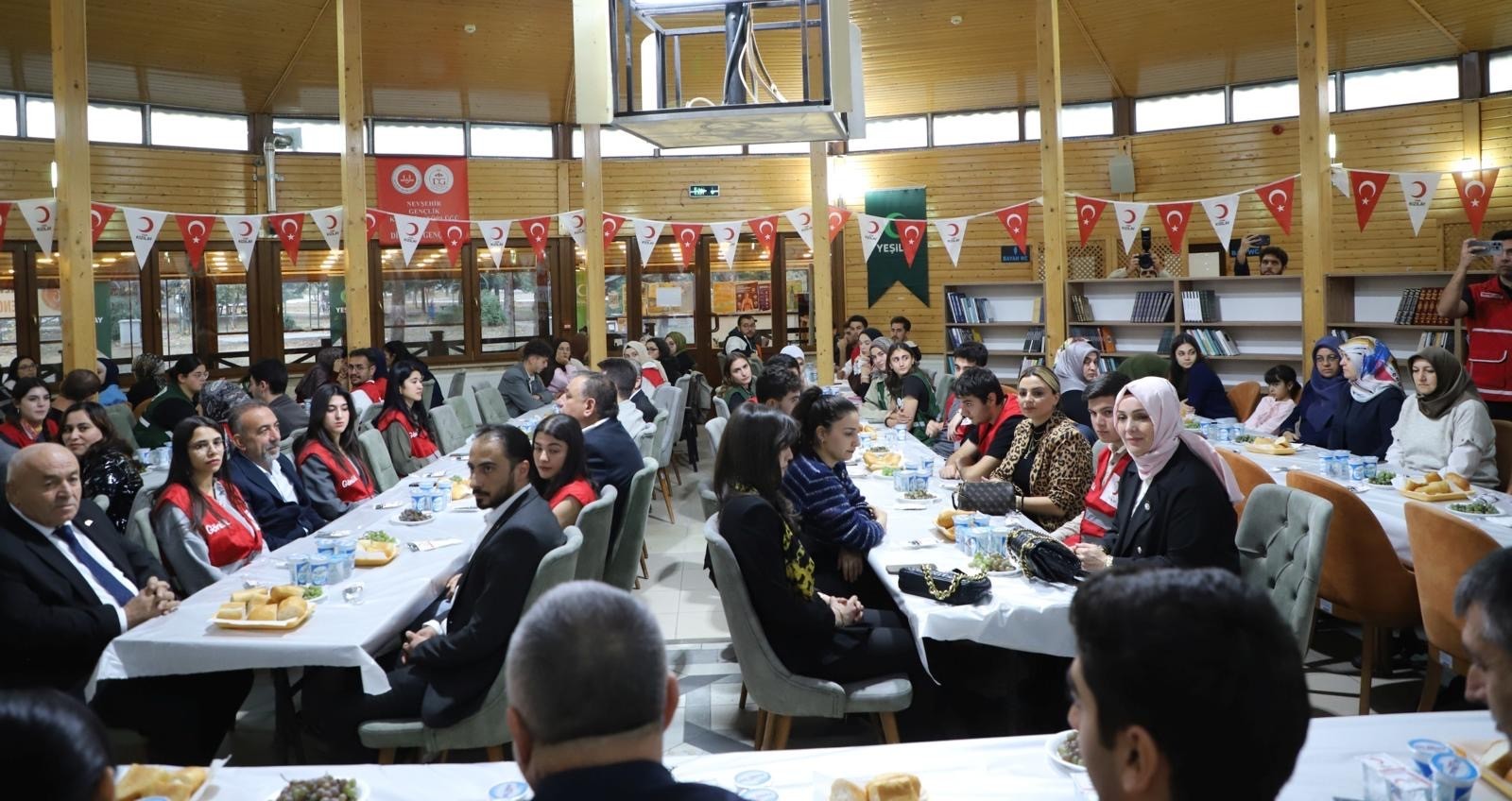 KIZILAY HAFTASI COŞKUYLA KUTLANDI !