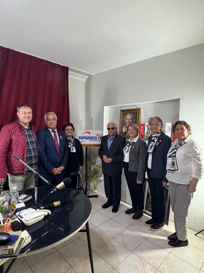 **Kapadokya FM’de 10 Kasım’a Özel Anma Yayını: Atatürk Sevgi, Saygı ve Özlemle Anıldı**
