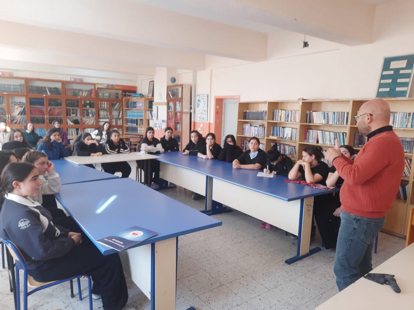 Erasmus+ Akreditasyon Sürecinde Öğrenci ve Öğretmenlere Bilgilendirme Toplantıları Düzenlendi