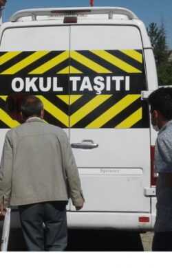 Servis araçları denetlendi