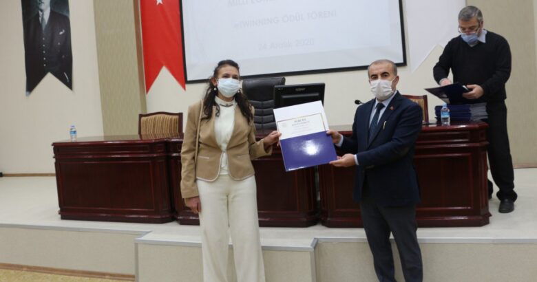  Nevşehir Anadolu Lisesine kalite ödülü