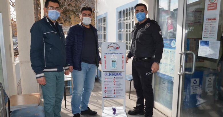  Gülşehir Belediyesinden kamu kurumlarına dezenfektan aparatı