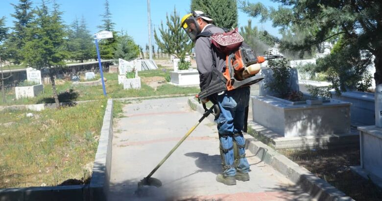  Gülşehir’de mezarlık temizliği
