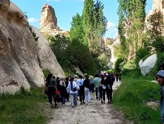 Balkan deresi vadisinde yürüyüş ve vadi temizliği