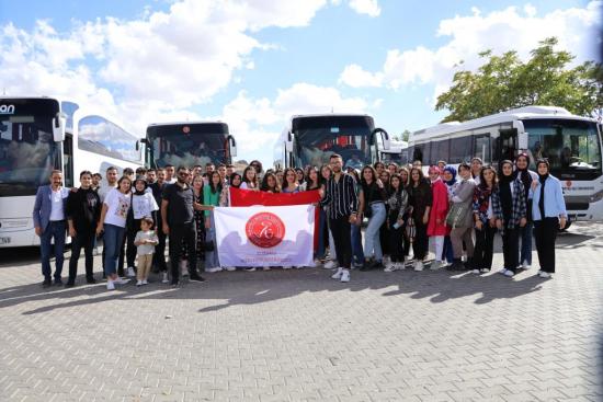  Kozaklı MYO öğrencileri Kapadokya’yı gezdi