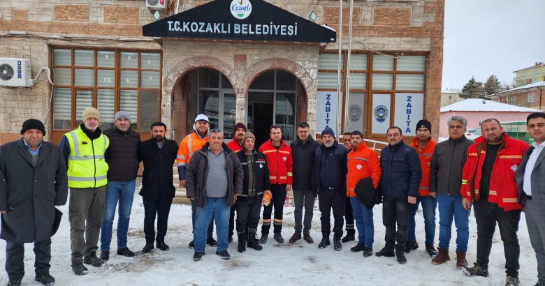  Kozaklı belediyesinden deprem bölgesine personel desteği