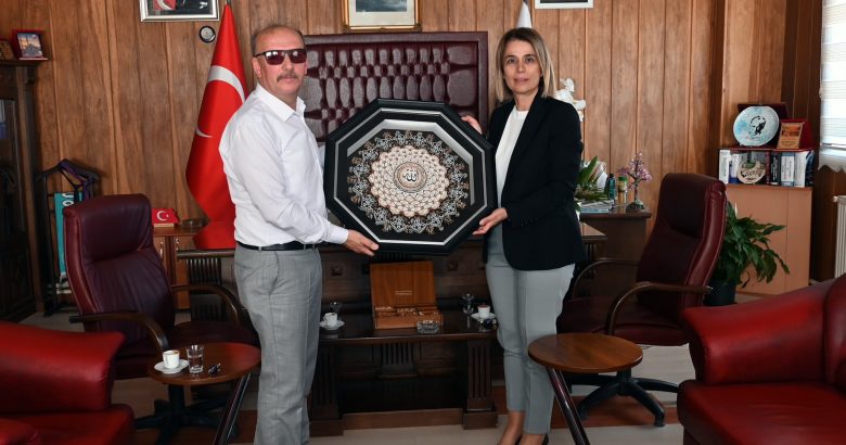  Vali Becel Kavak belediyesini ziyaret etti